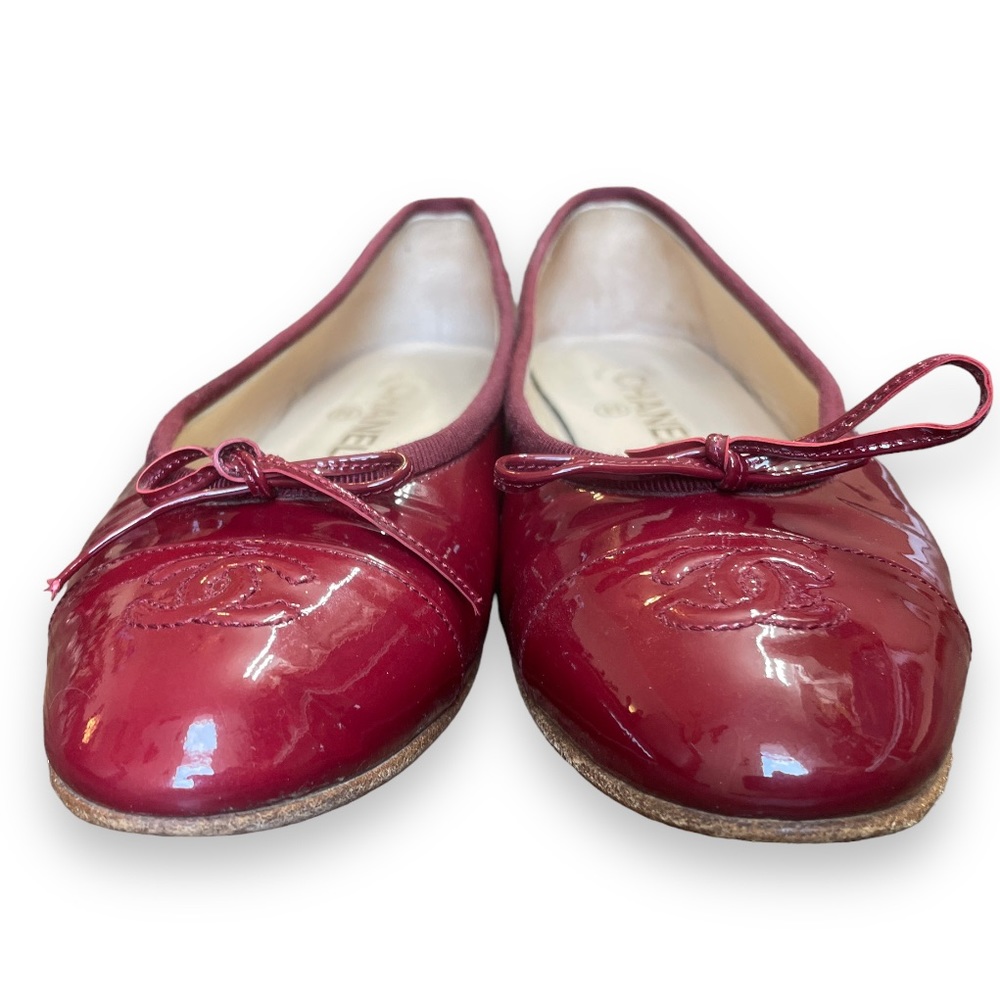 CHANEL Authentic Burgundy Flats with Bow Detail - Picture 9 of 11
